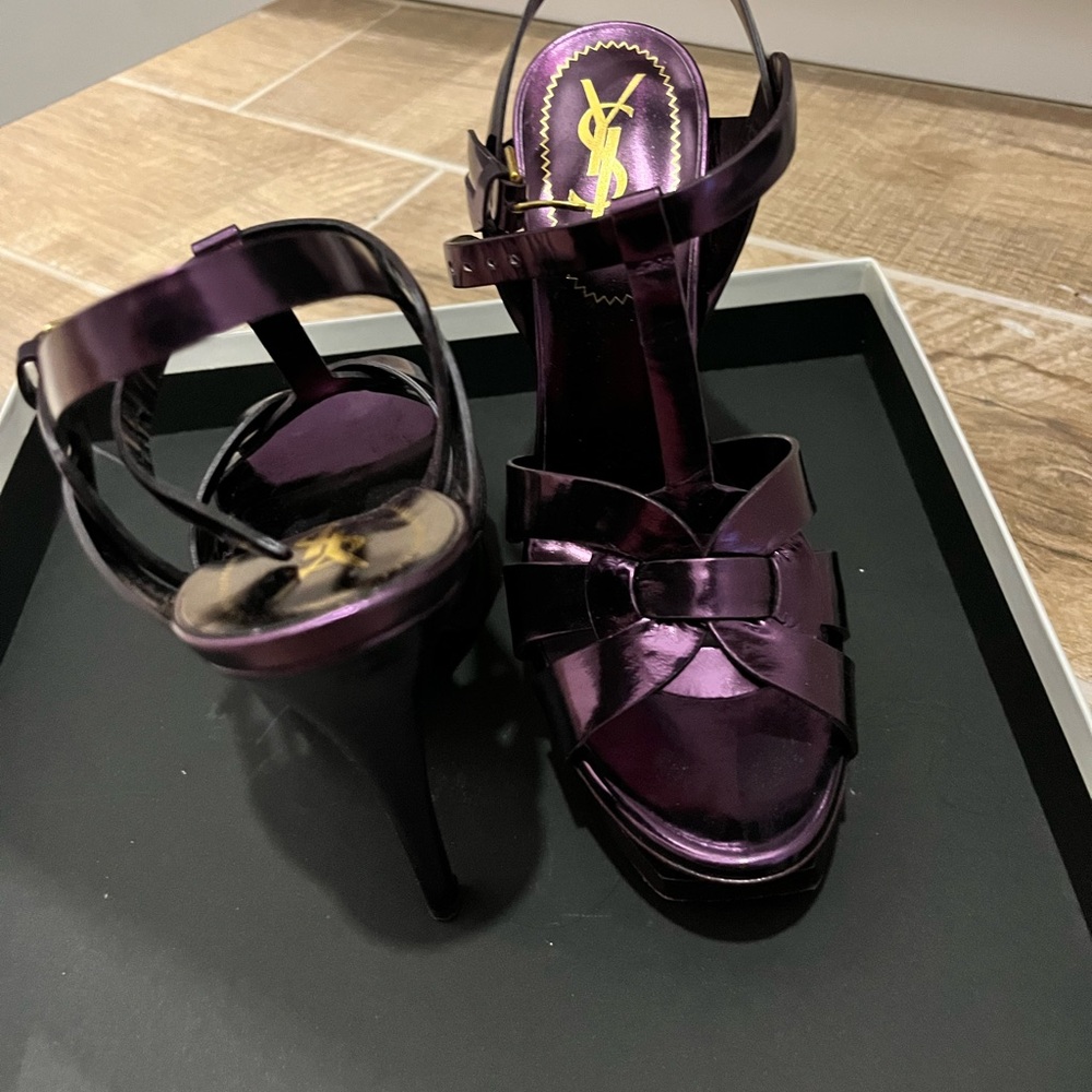 Saint Laurent Tribute Sandals